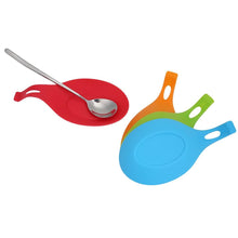 Load image into Gallery viewer, 4Pcs Tableware Spoon Heat Resistant Placemat